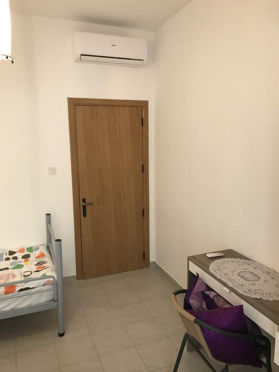 Swieqi Semi Detached Maisonette Saint Julian's ภายนอก รูปภาพ