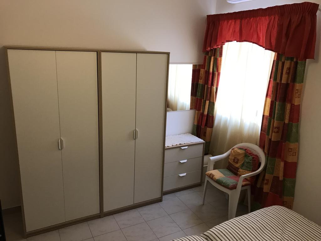 Swieqi Semi Detached Maisonette Saint Julian's ภายนอก รูปภาพ