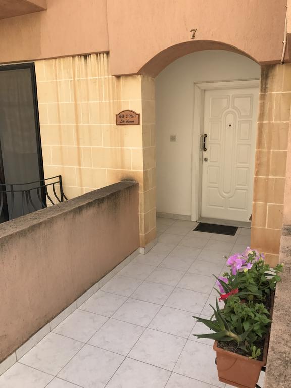 Swieqi Semi Detached Maisonette Saint Julian's ภายนอก รูปภาพ